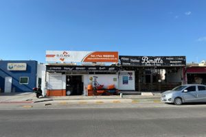 Ferretería Plomería Eléctrica – El Clavo (Blvd Pino Payas ) en La Paz