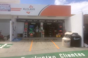 Ferretería Plomería Eléctricidad – El Clavo (Calz. El Camino Real) en La Paz