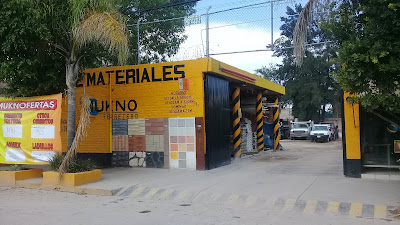 Ferretería y Material Muknoferretero (Calle Adolfo López Mateos) en Tlaquepaque