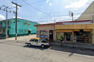 Ferretería Castillo (Triunfo de La Rep. 404) en Guadalupe