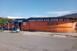 Ferretería San Juan de Los Lagos (Azares 600) en Apodaca