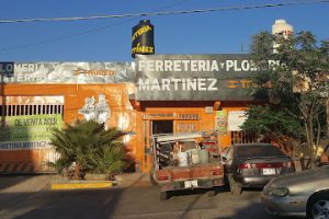 Ferretería y Plomería Martínez en Nogales