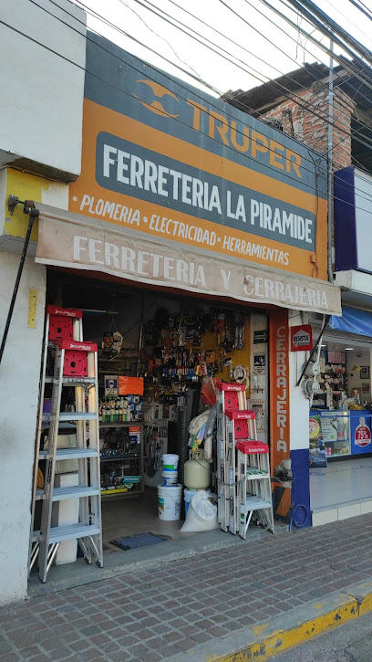 Ferretería La Pirámide en El Pueblito