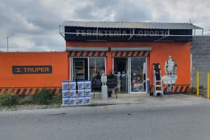 Ferretería Oporto en Juárez