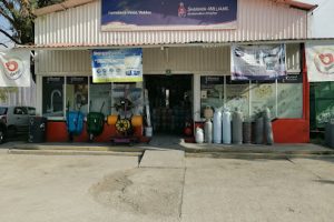 Ferretería y Autocolores Hnos. Valdez en Juárez
